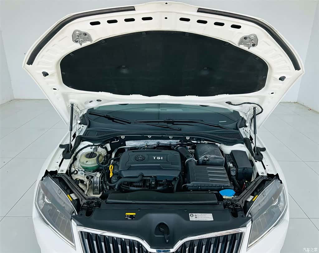 Skoda Superb, 2017 25
