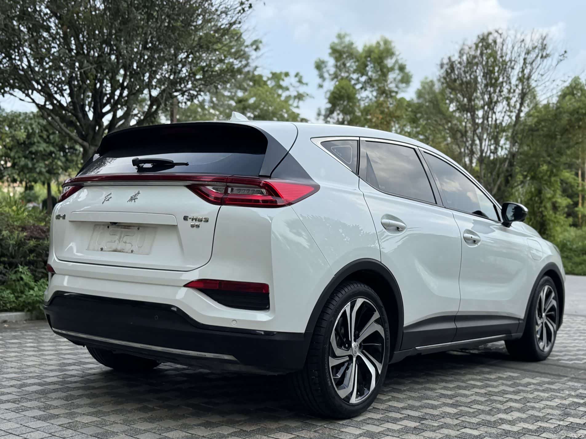 Hongqi HS3, 2019 4