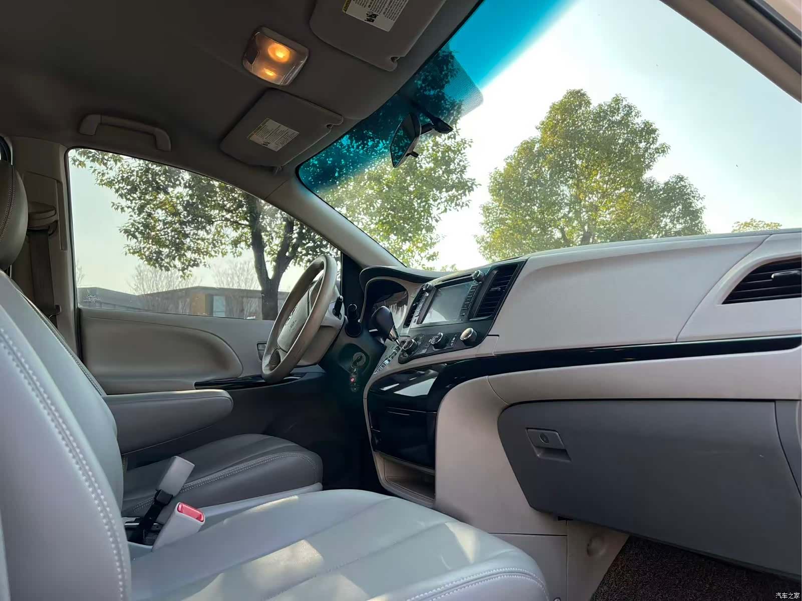 Toyota Sienna, 2015 8