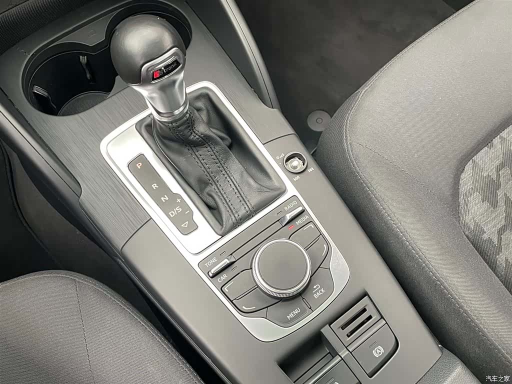 Audi A3, 2015 12