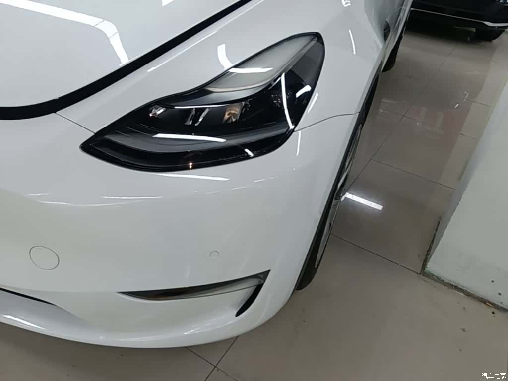 Tesla Model Y, 2021 24