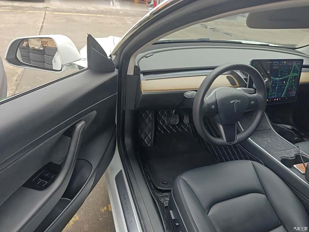 Tesla Model 3, 2020 16