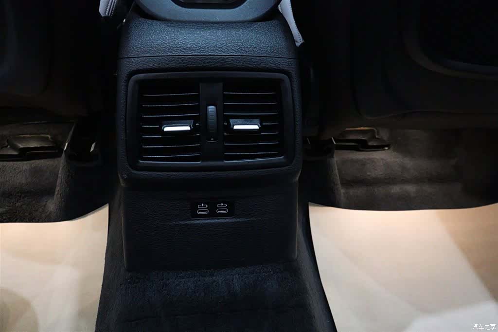 BMW X1, 2022 10