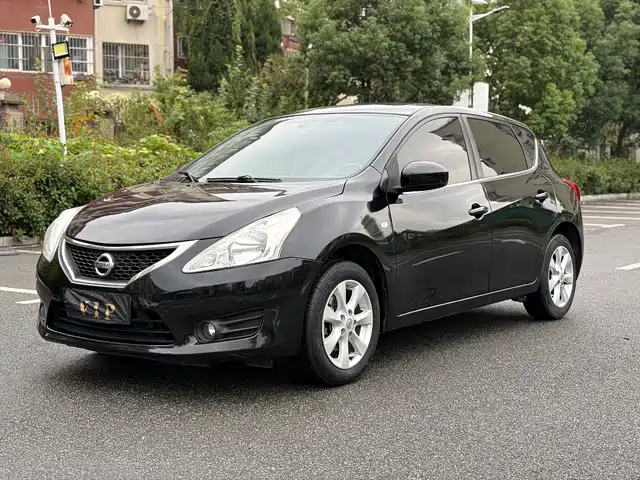 Nissan Tiida 2012 — купить из Китая под заказ