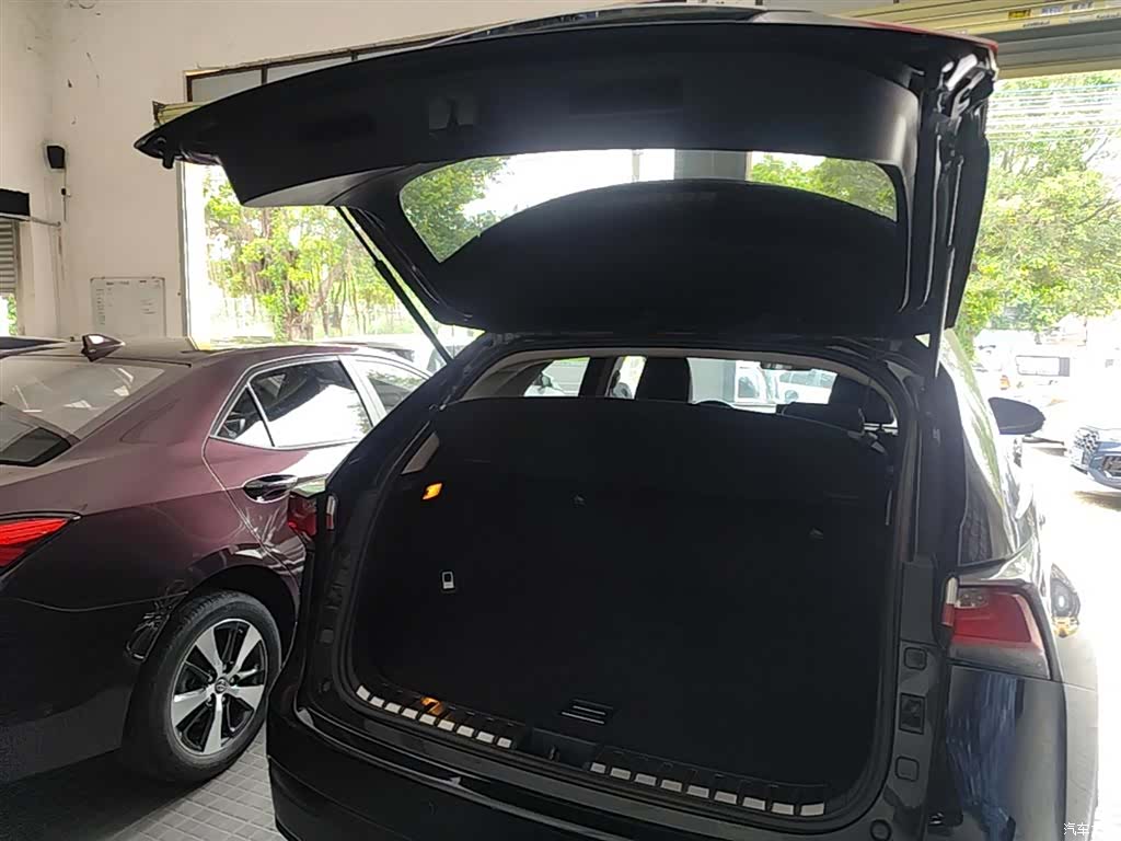 Lexus NX, 2016 18