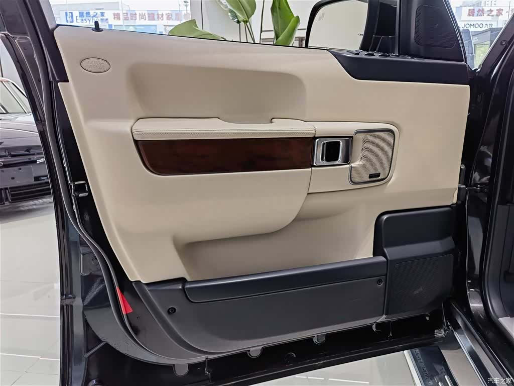 Land Rover Range Rover, 2012 8