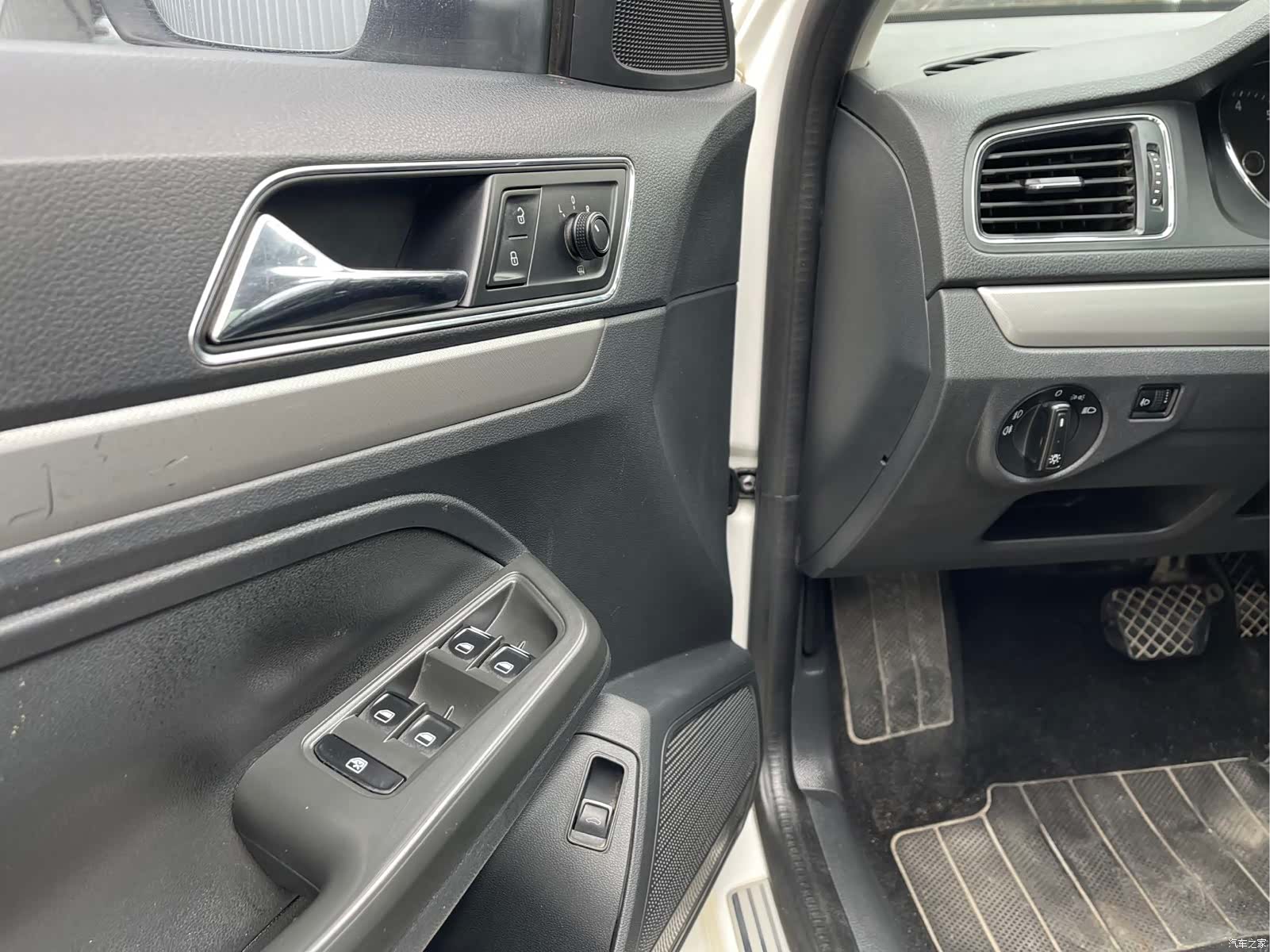 Volkswagen Lavida, 2016 14