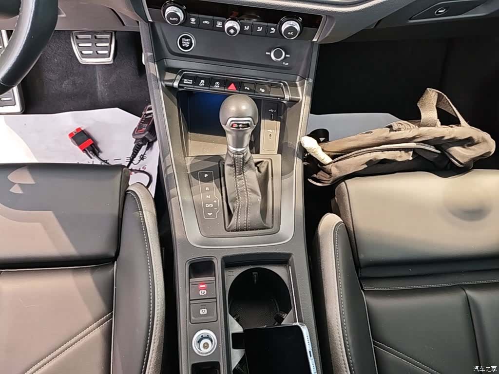 Audi Q3, 2024 14
