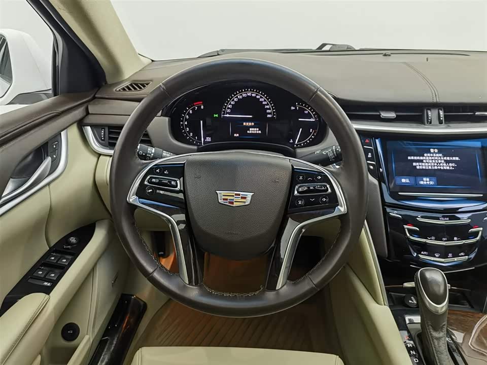 Cadillac XTS