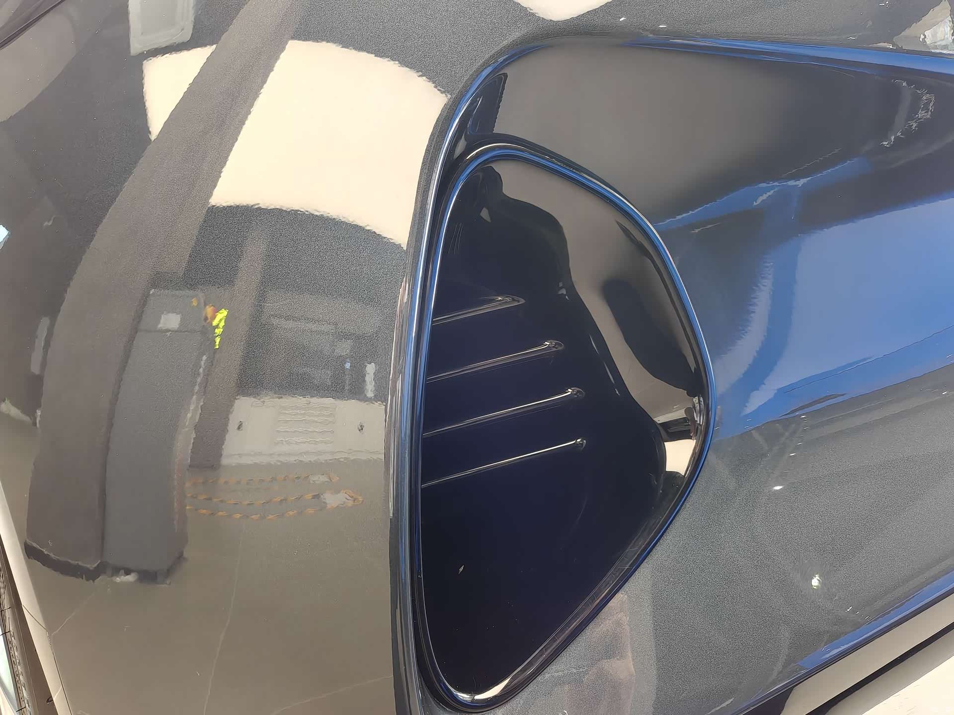 Lotus EMIRA, 2024 6