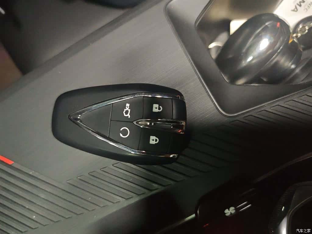 Changan Z6, 2023 12
