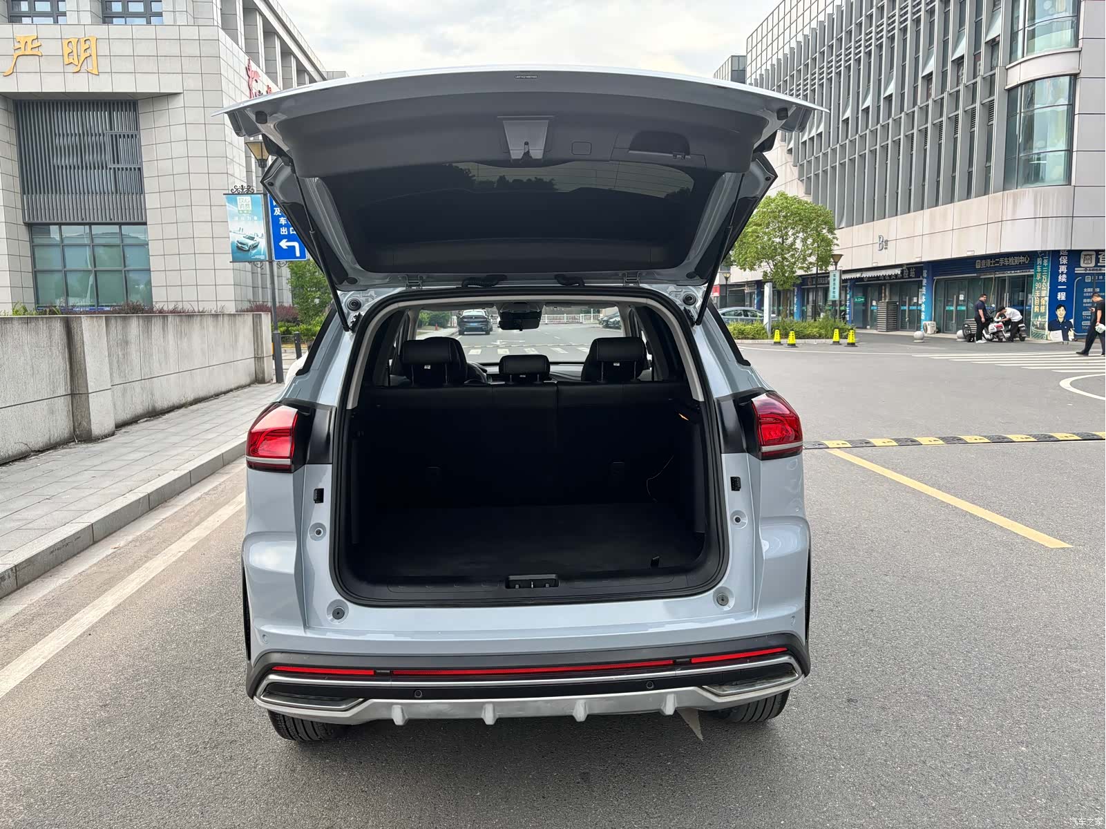 Geely Boyue, 2022 12