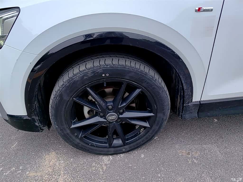 Audi Q2L, 2020 23
