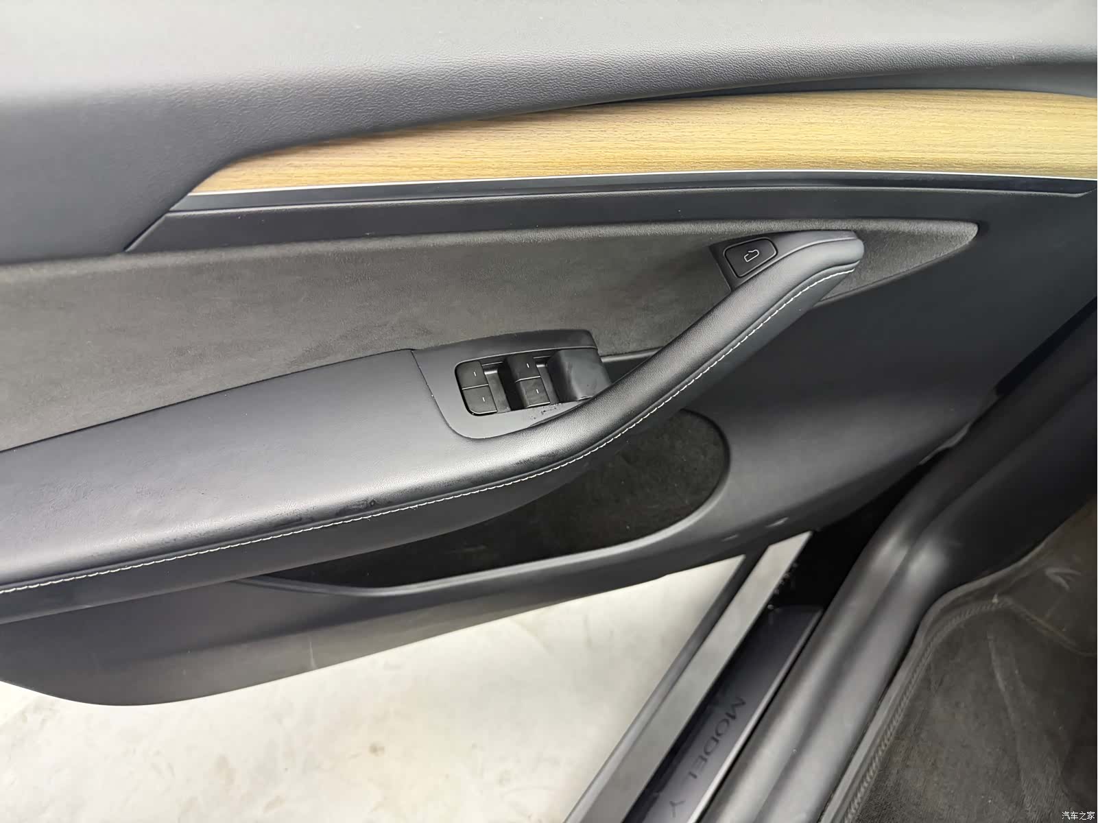 Tesla Model Y, 2023 все фото