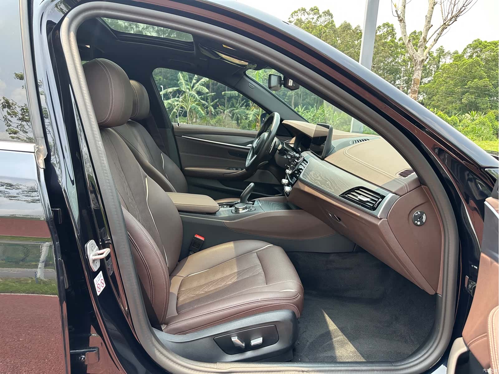 BMW 5 Series, 2024 11