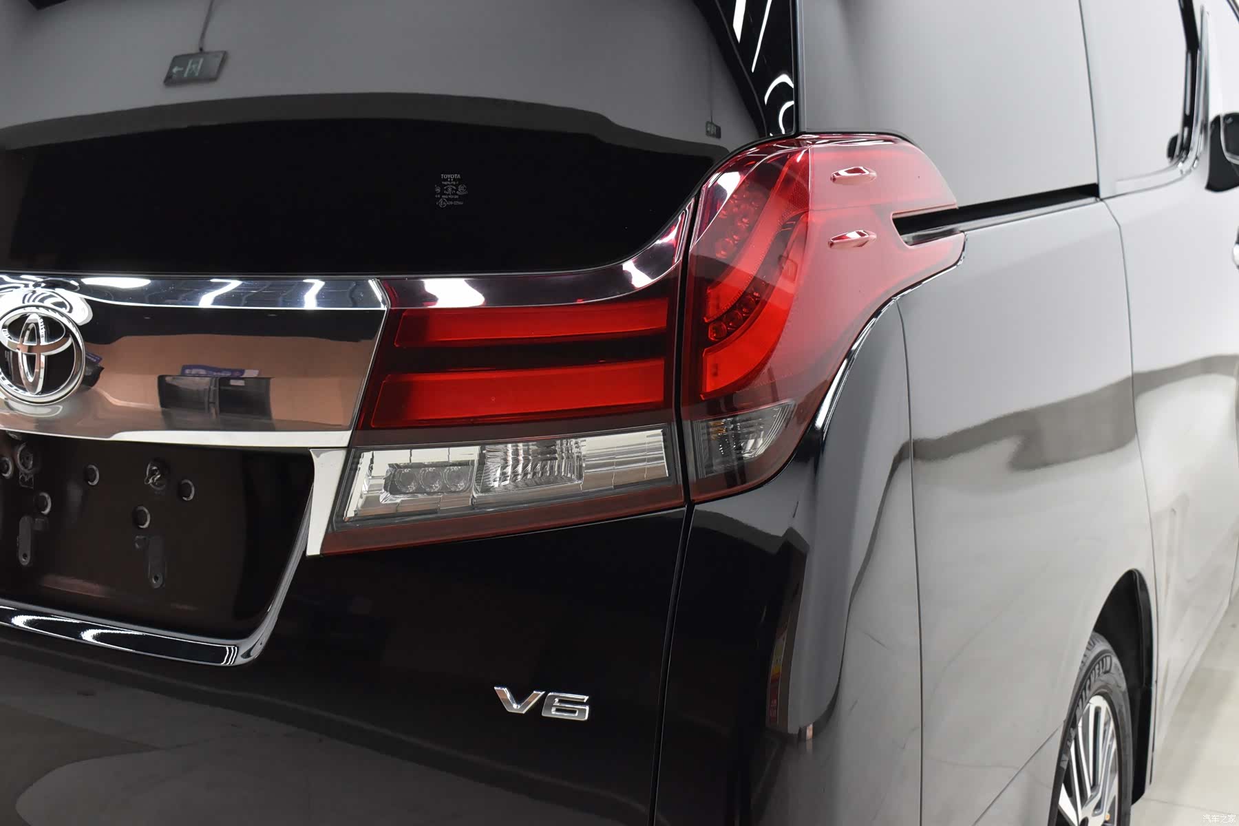 Toyota Alphard, 2016 16