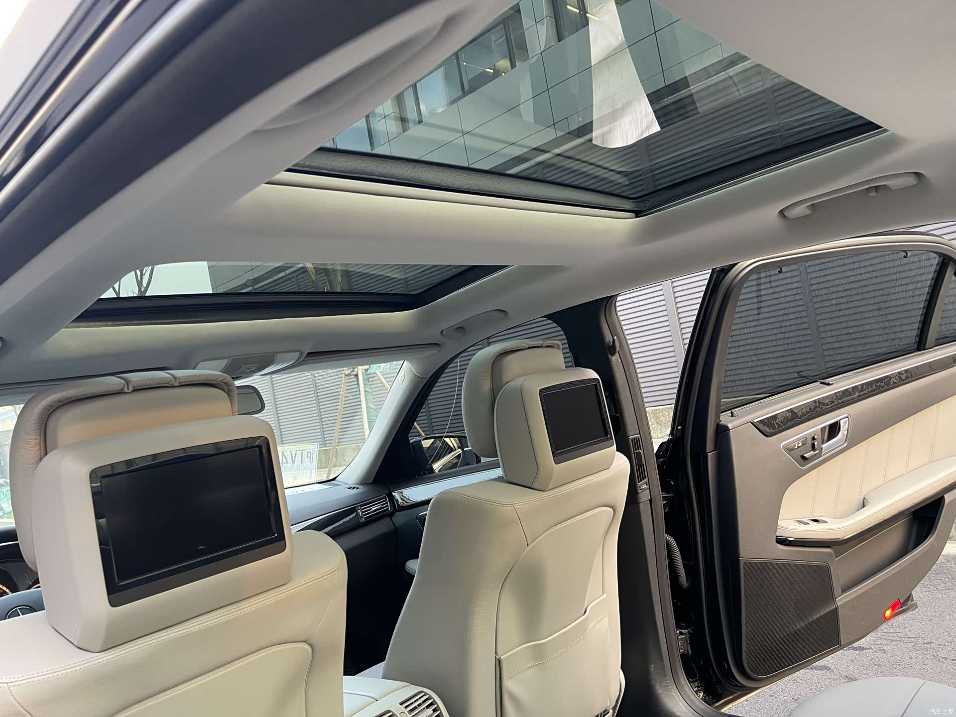 Mercedes-Benz E-Class, 2011 14