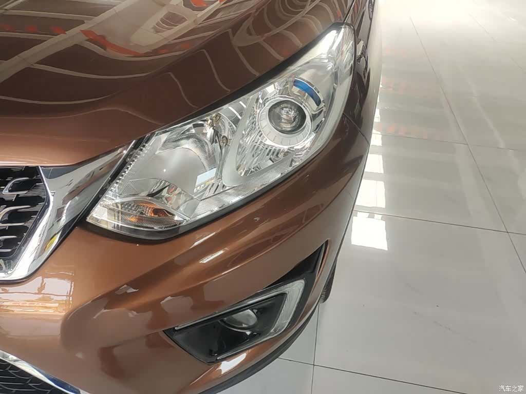 BAIC X35, 2018 24