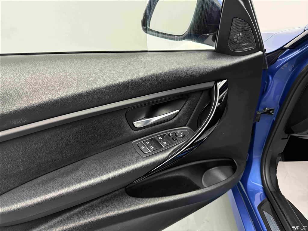BMW 3 Series, 2017 26