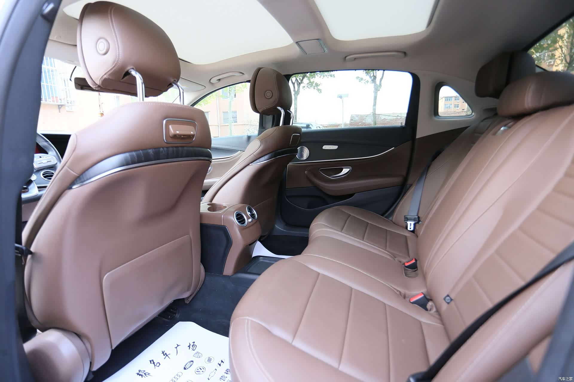 Mercedes-Benz E-Class, 2019 8