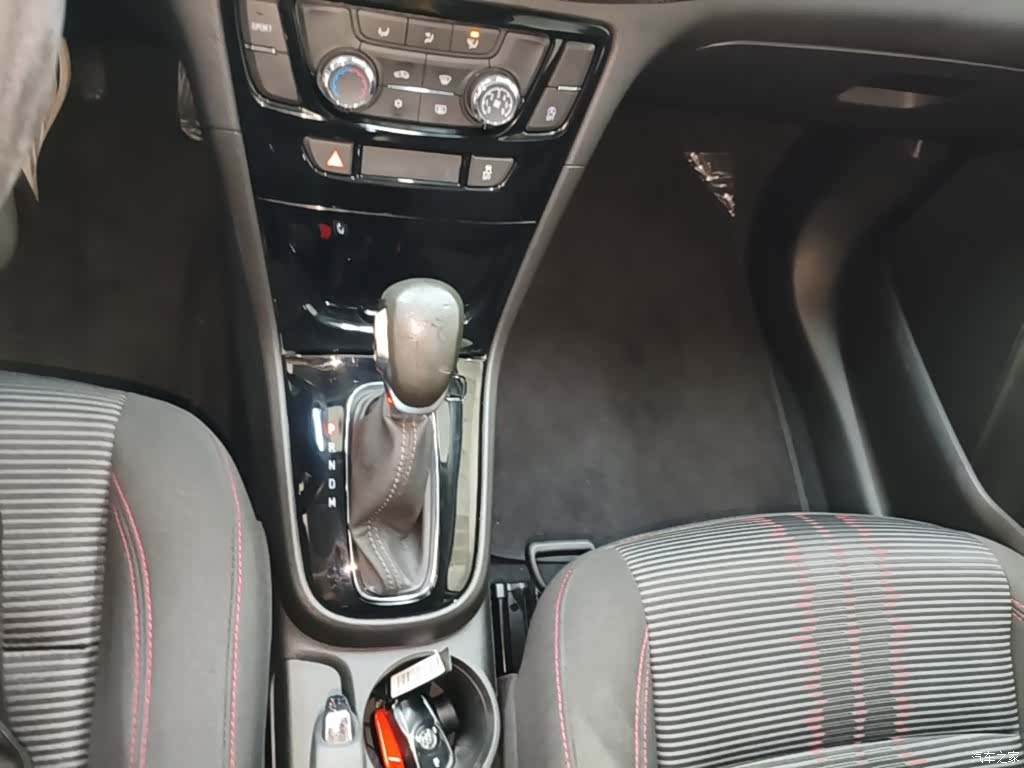 Buick Encore, 2018 14