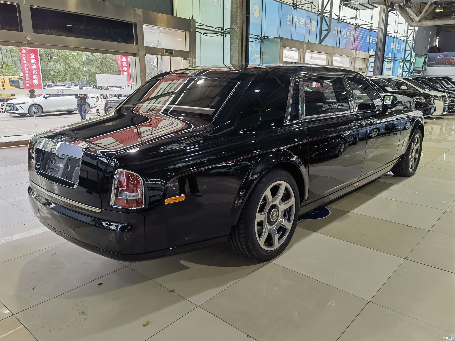 Rolls-Royce Phantom, 2016 17