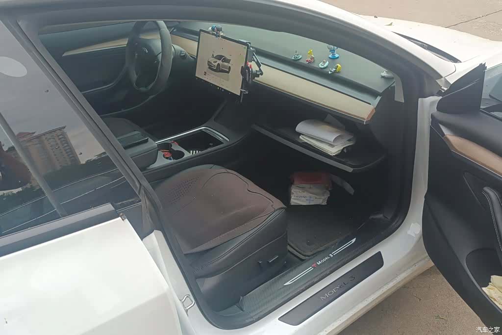 Tesla Model 3, 2023 8
