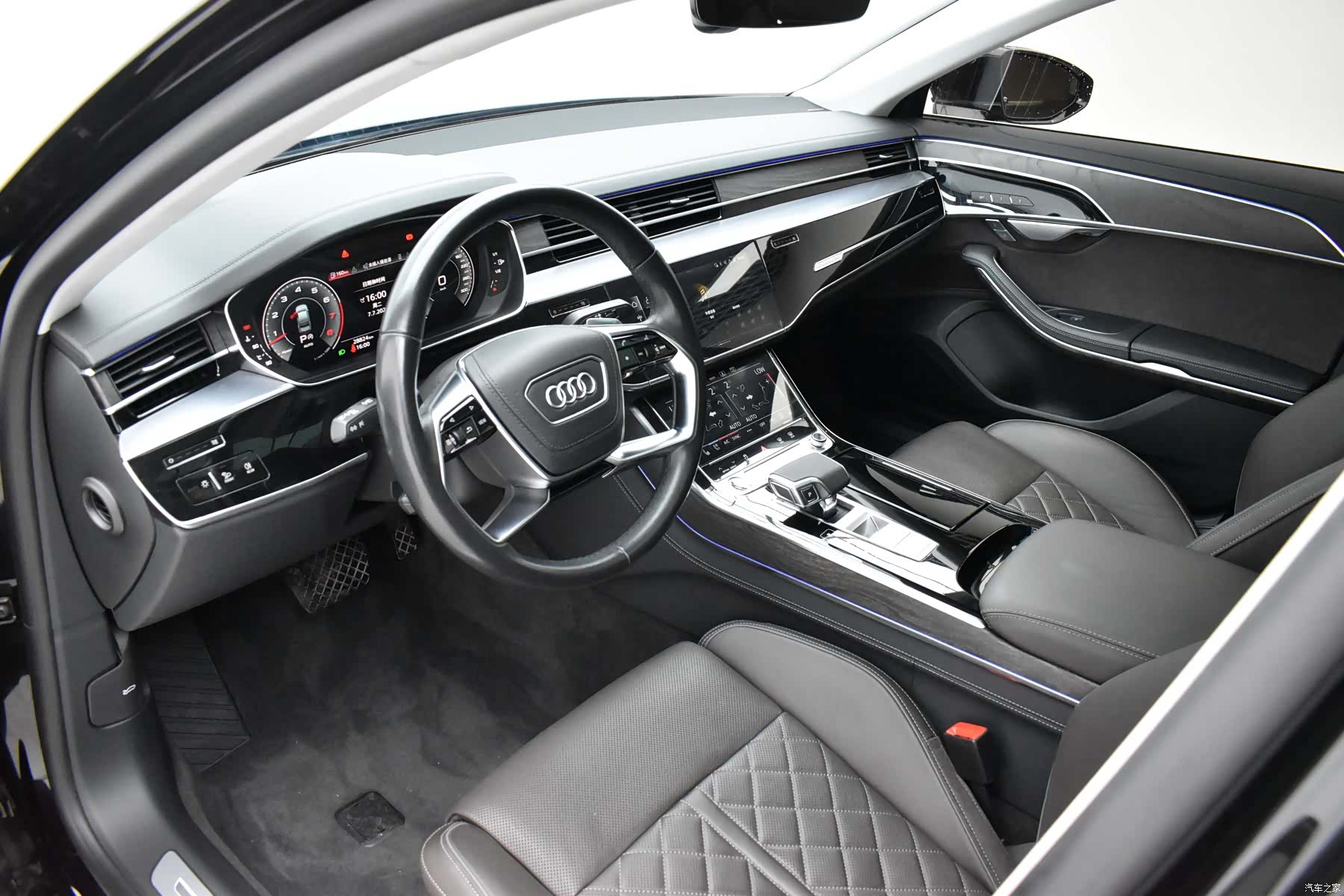 Audi A8L, 2024 11