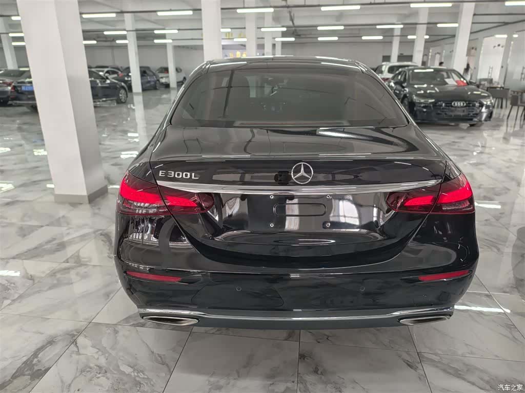 Mercedes-Benz E-Class, 2023 6