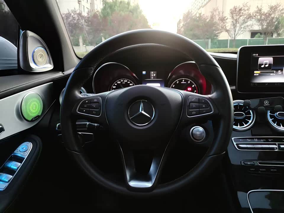 Mercedes-Benz GLC Mercedes-Benz GLC