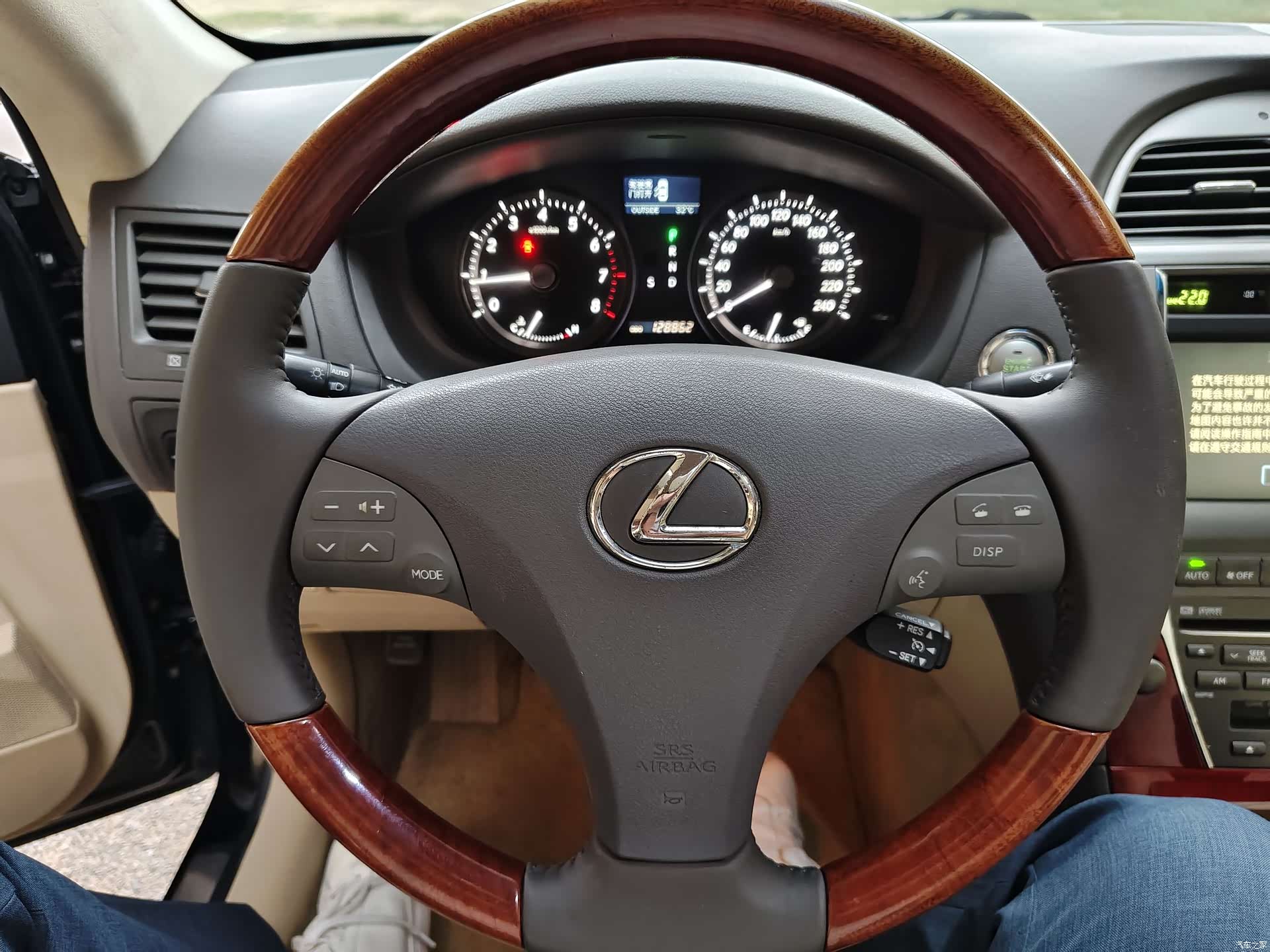 Lexus ES, 2009 19