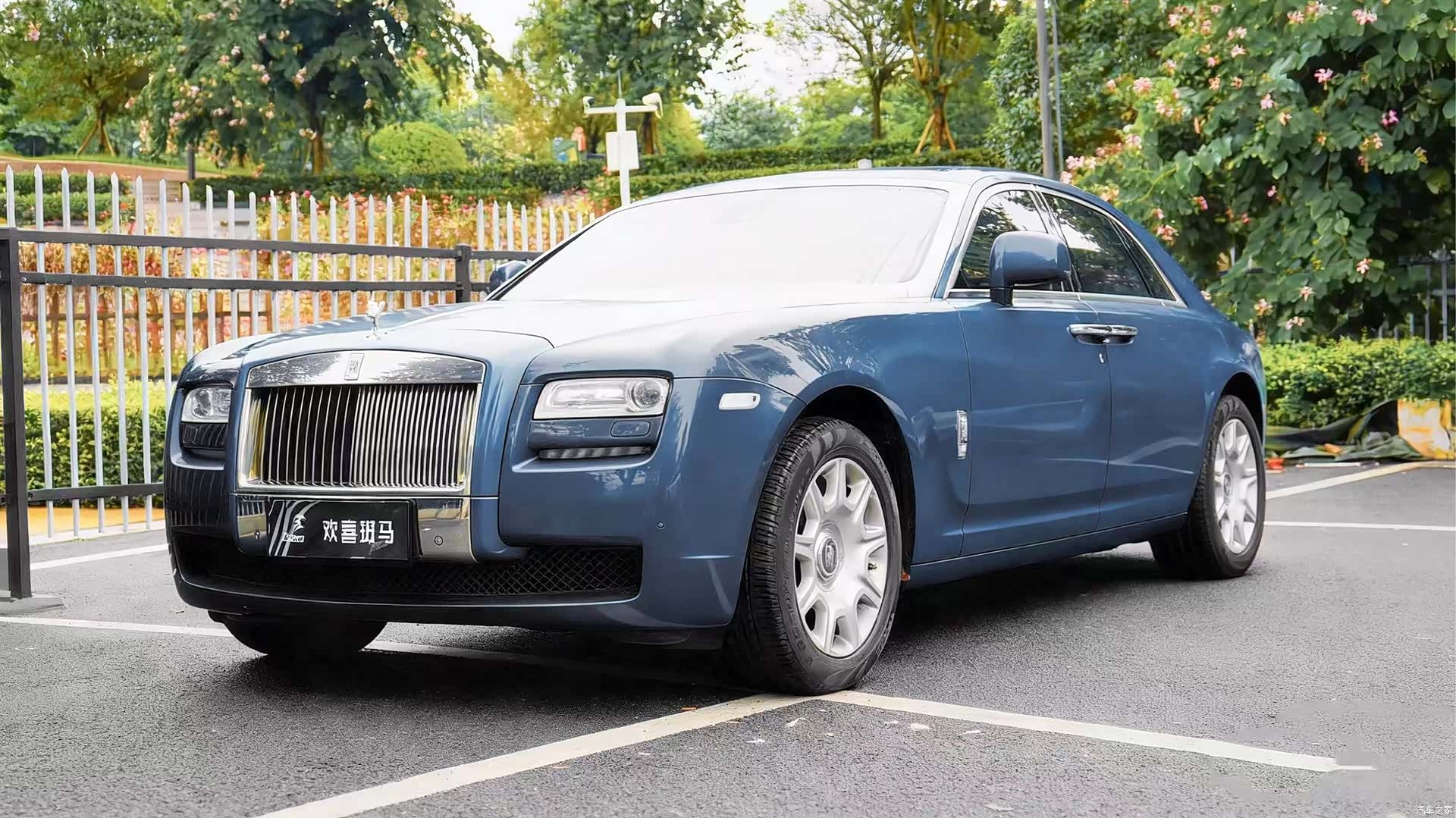 Rolls-Royce Ghost, 2010 1