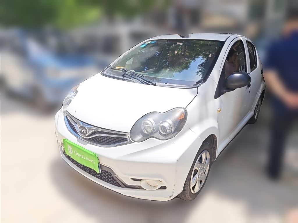 BYD F0
