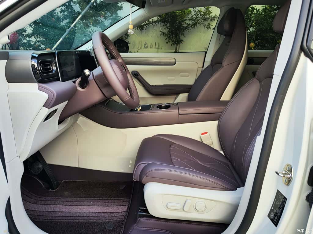 Leapmotor C11, 2025 15