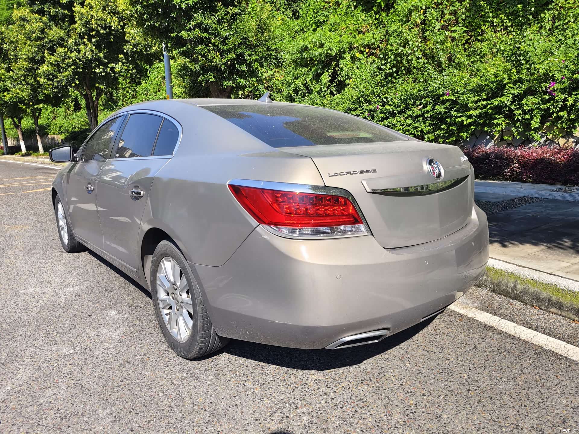 Buick LaCrosse, 2012 6
