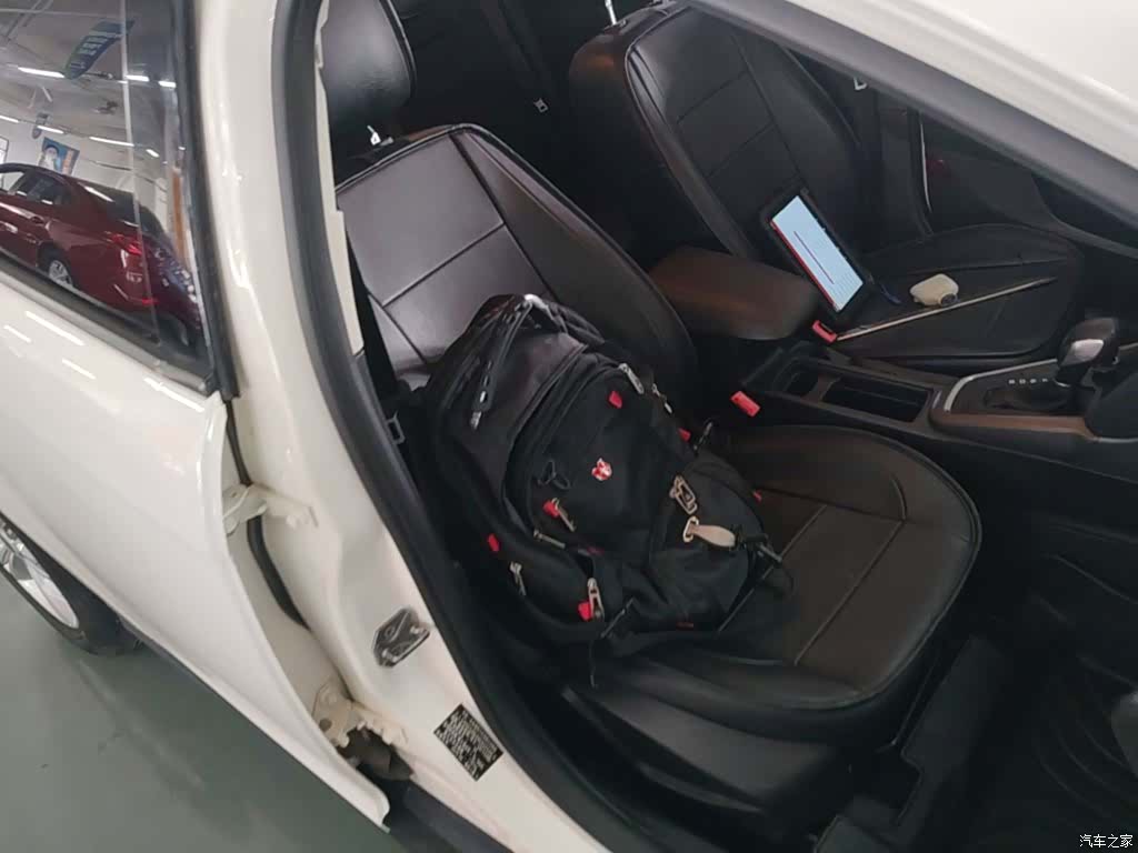 Ford Focus, 2016 25