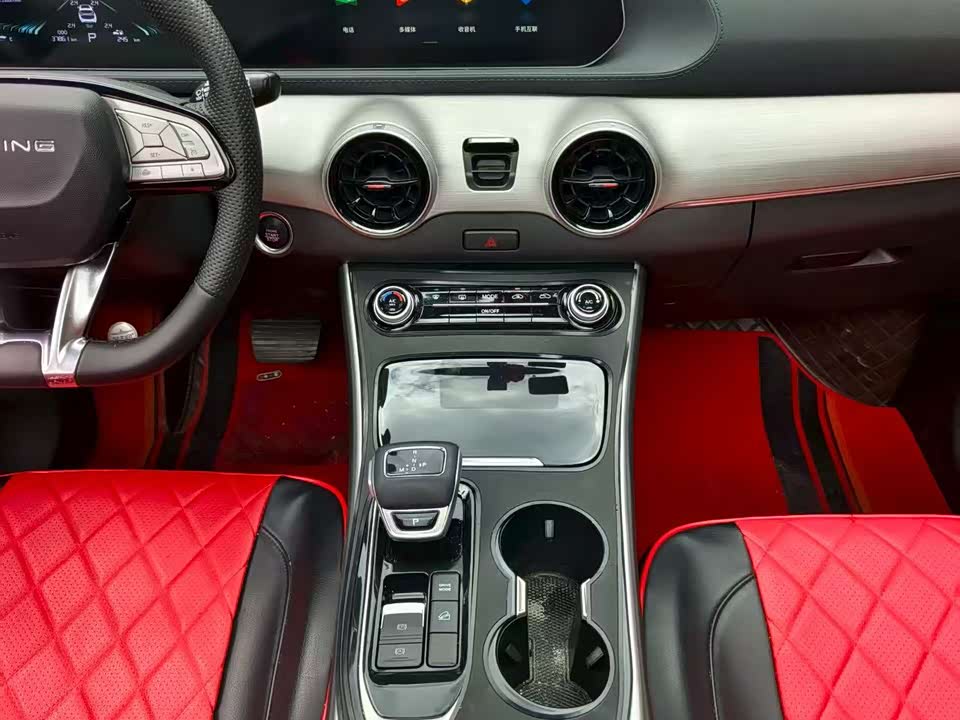 Forthing Popular T5 EVO Forthing Popular T5 EVO