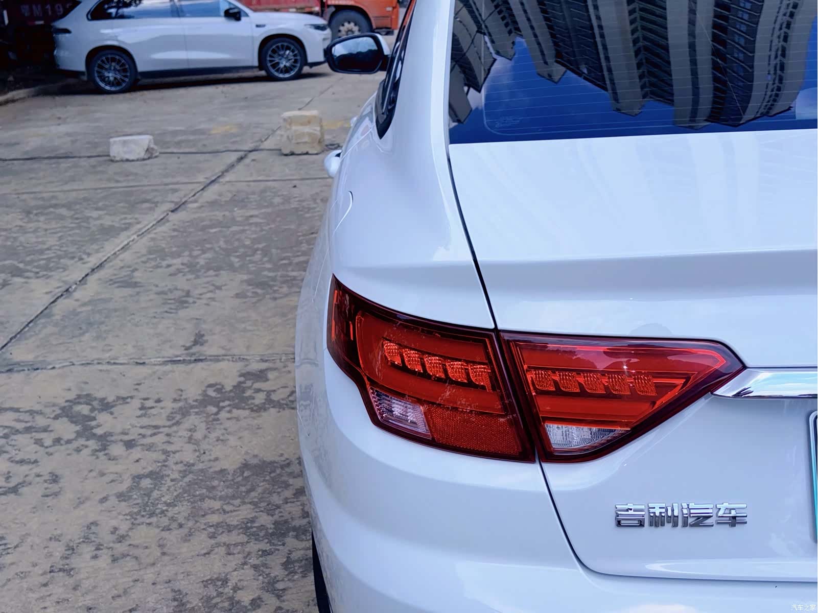 Geely Emgrand, 2021 26