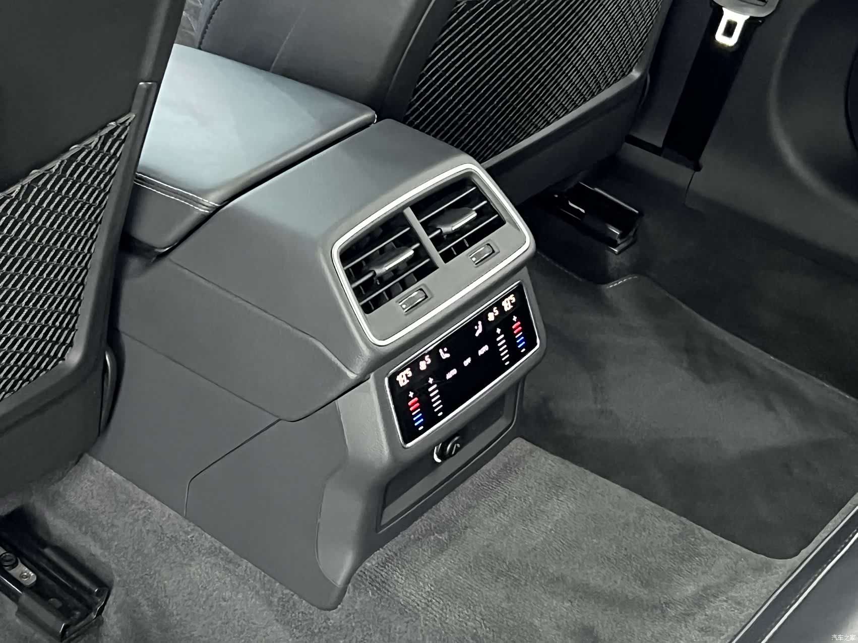 Audi A6L, 2022 17