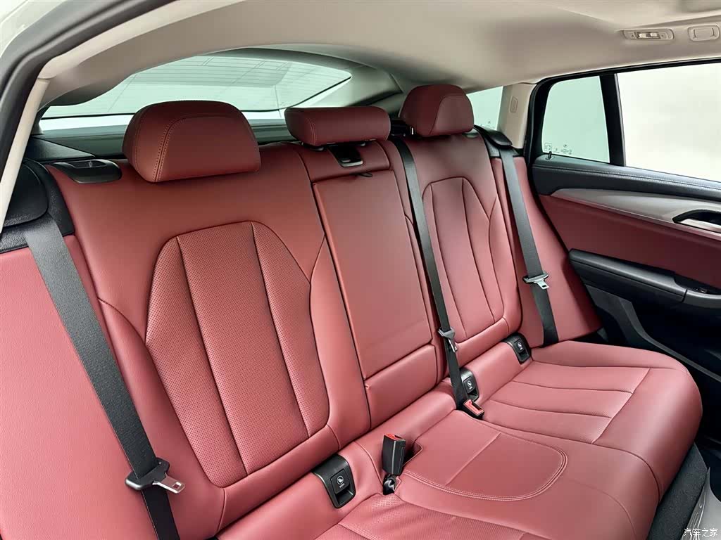 BMW X4, 2024 8
