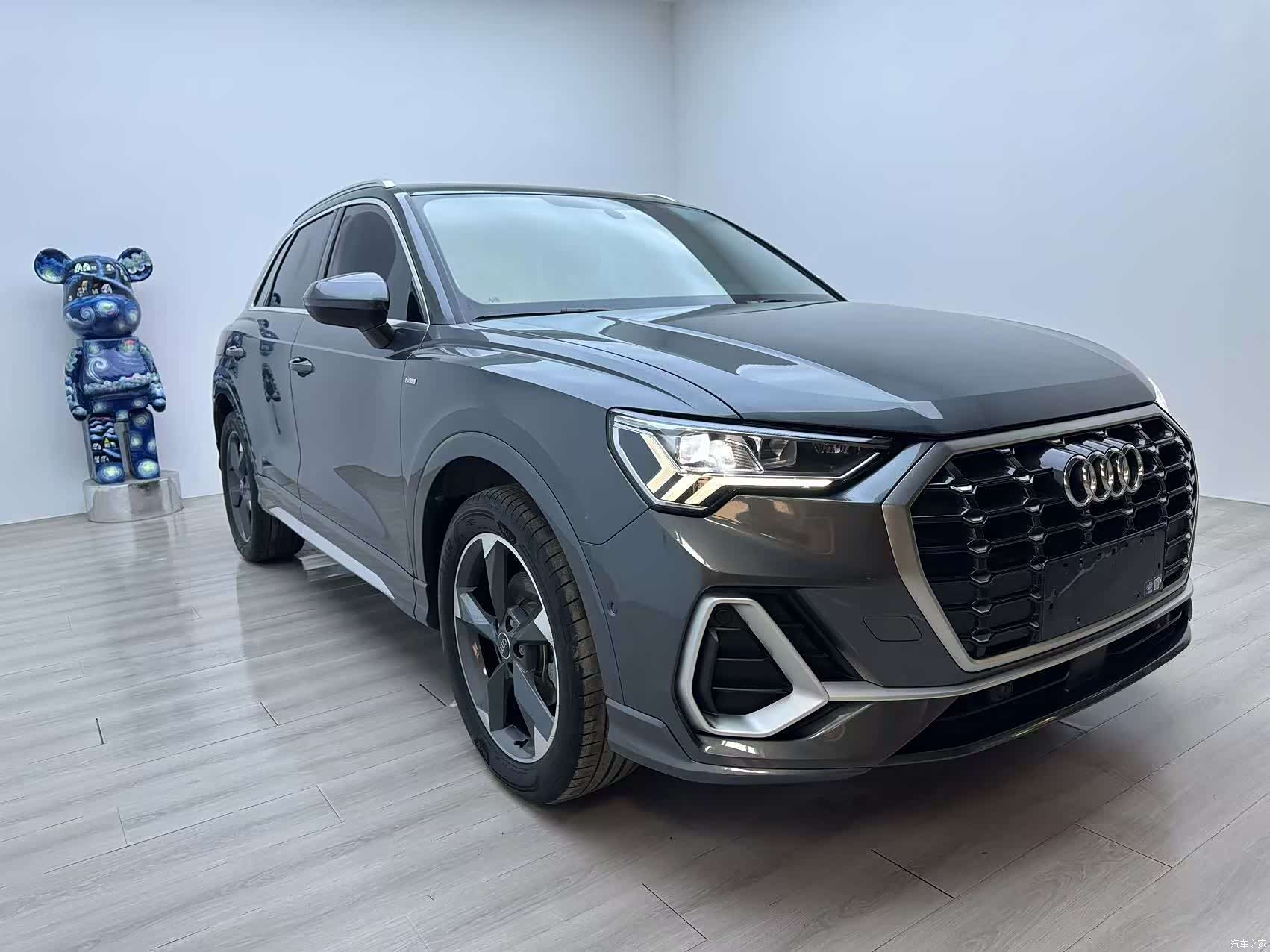 Audi Q3, 2023 2