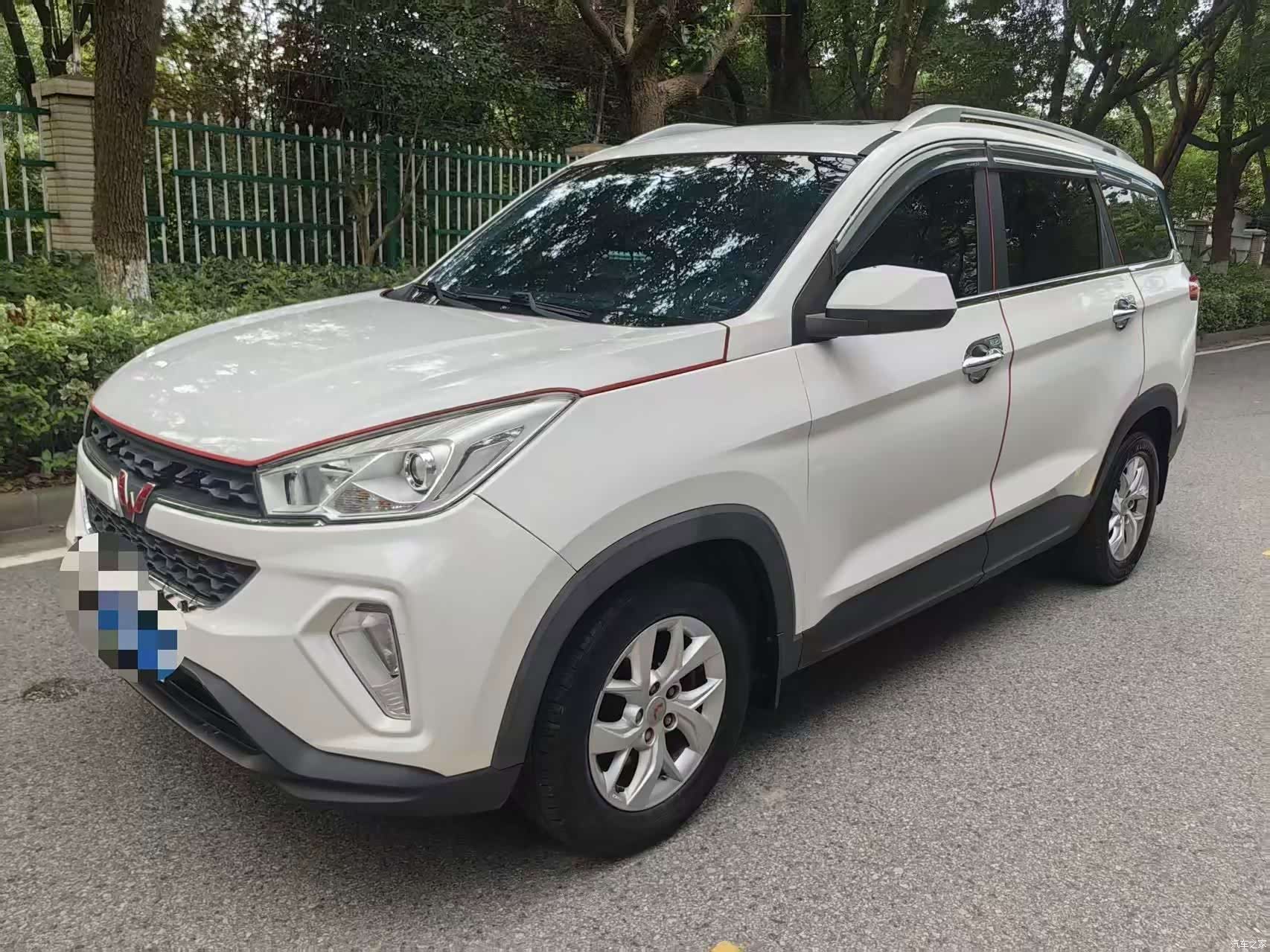 Wuling Hongguang, 2017 1