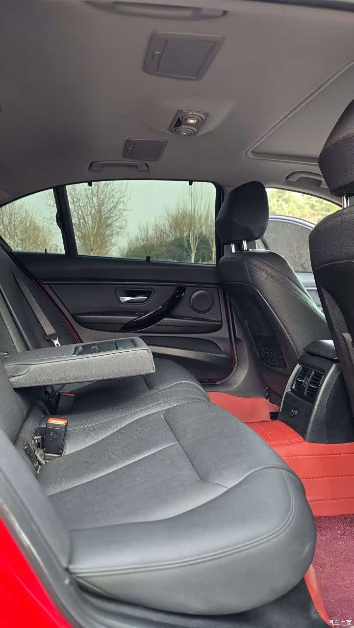 BMW 3 Series, 2018 все фото