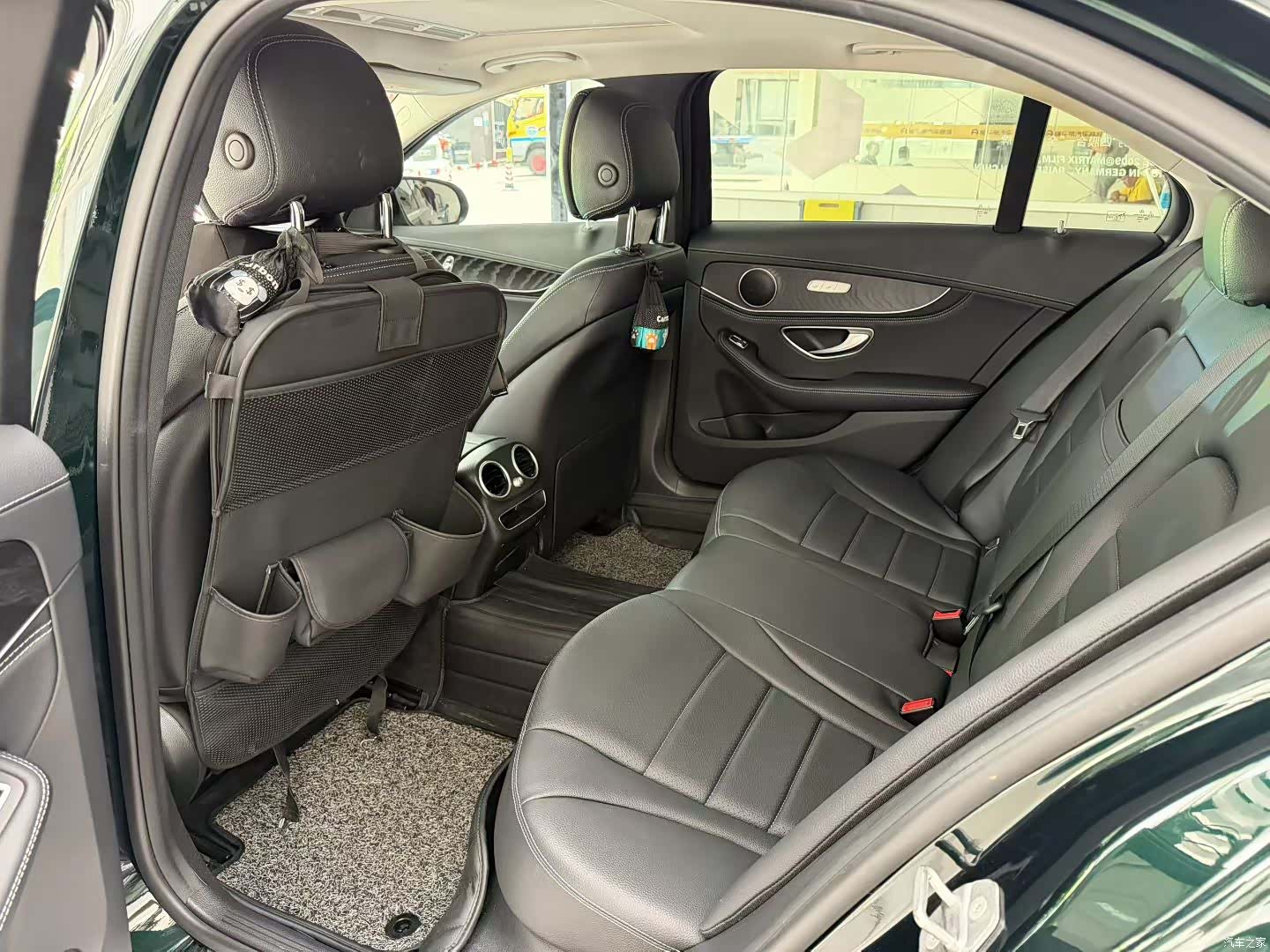 Mercedes-Benz C-Class, 2020 4