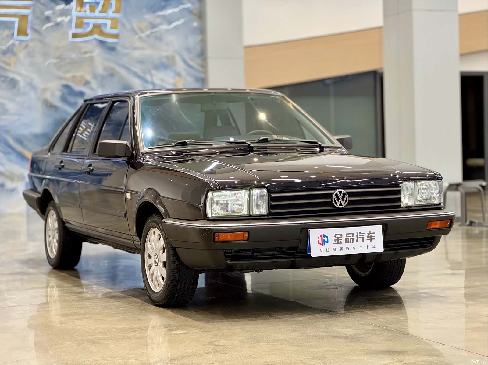Volkswagen Santana, 2012 3