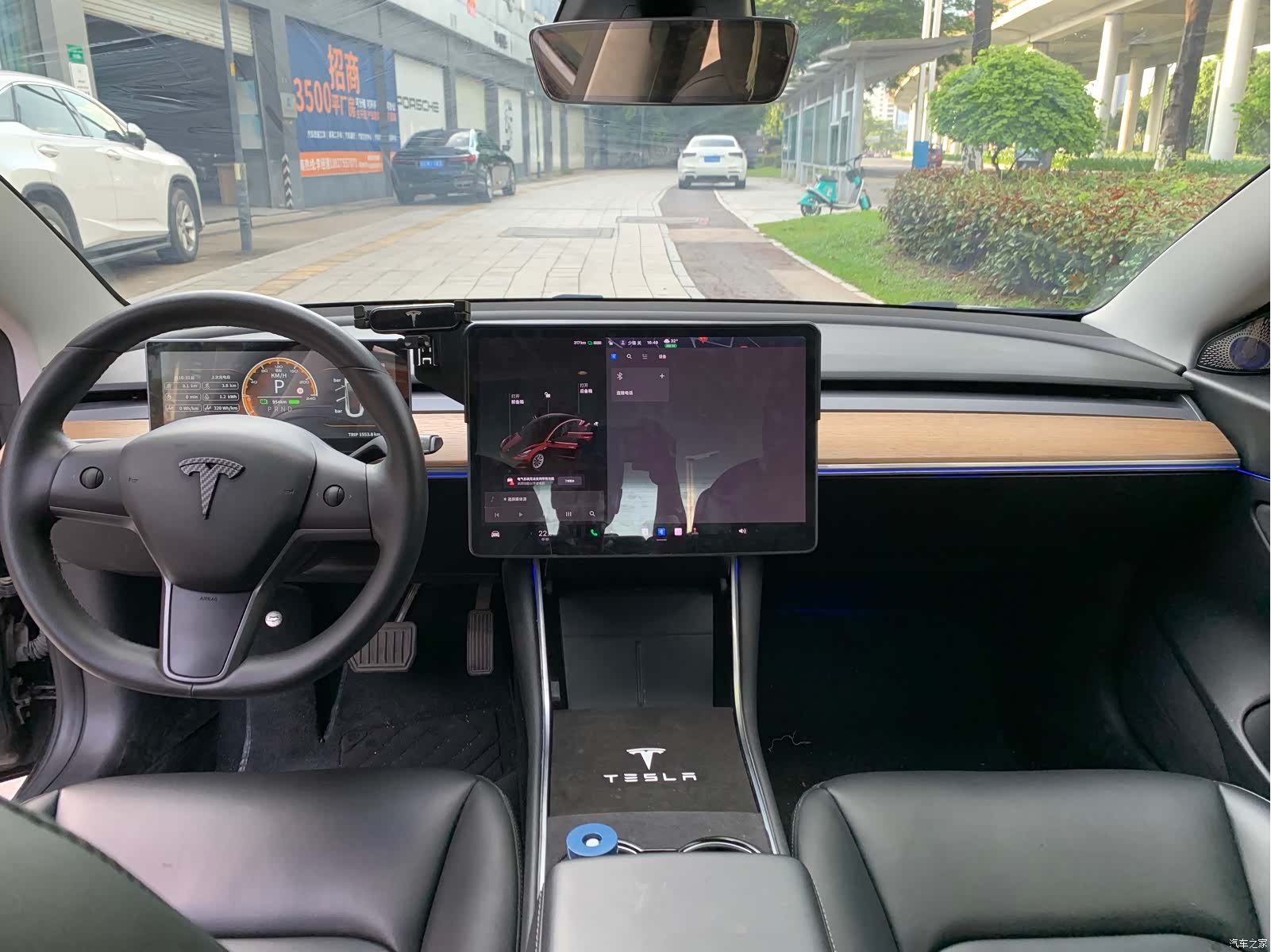 Tesla Model 3, 2020 12