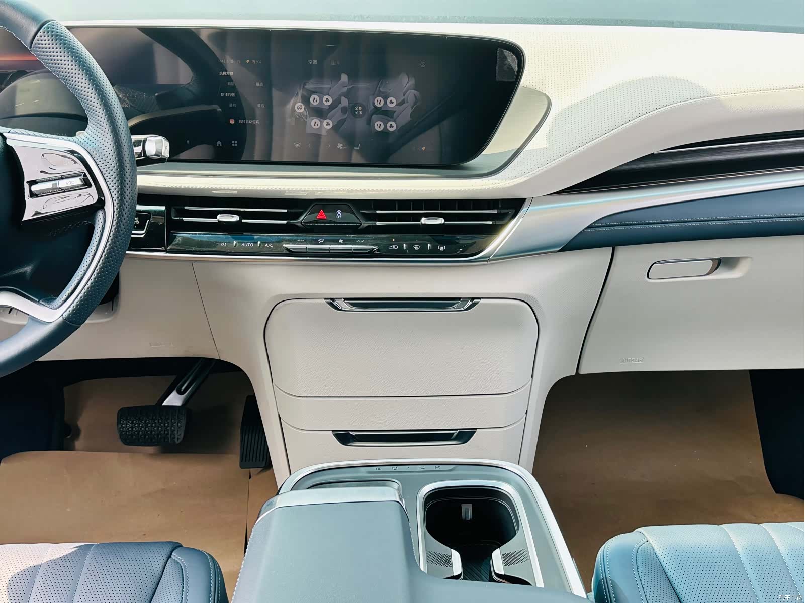 Buick Century, 2025 29