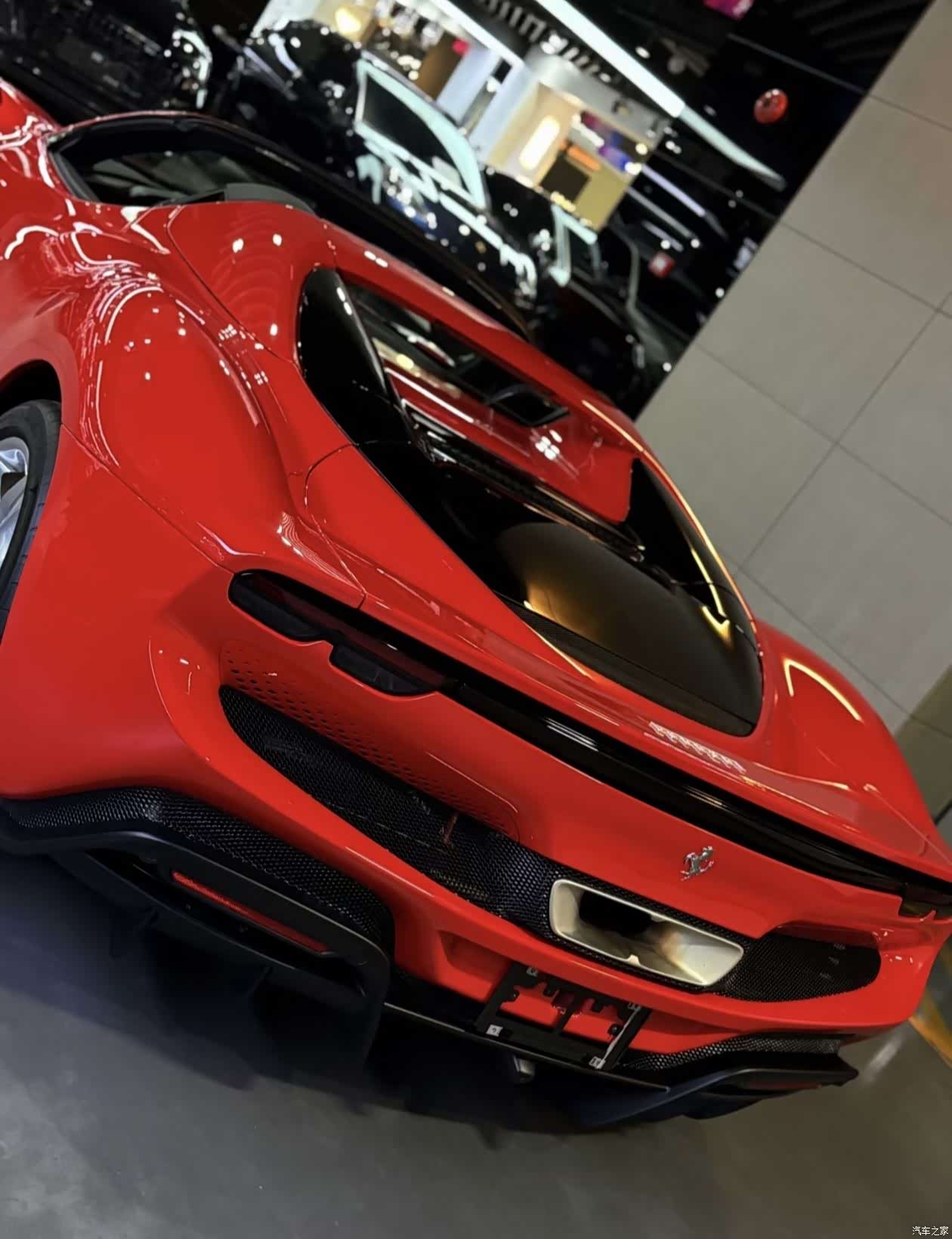 Ferrari 296, 2023 8