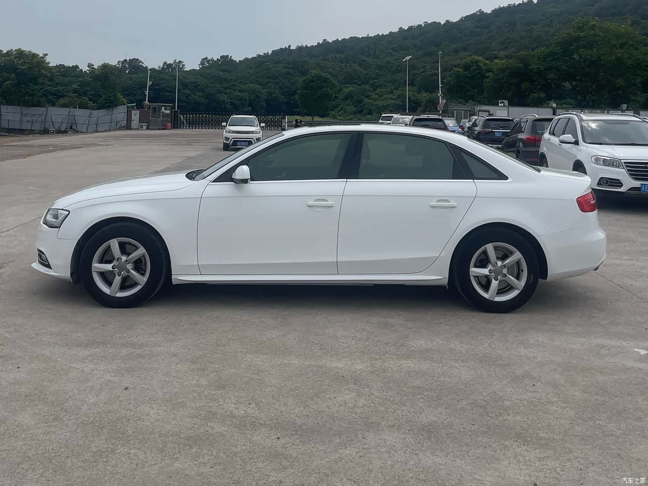 Audi A4L, 2013 3