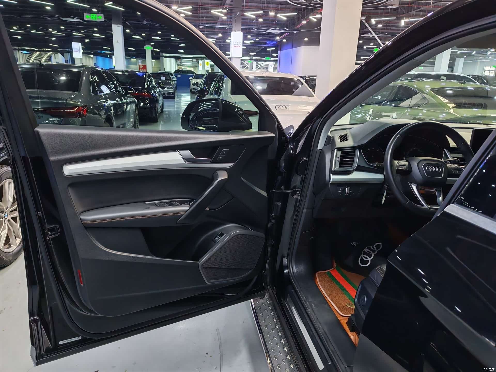 Audi Q5L, 2021 4